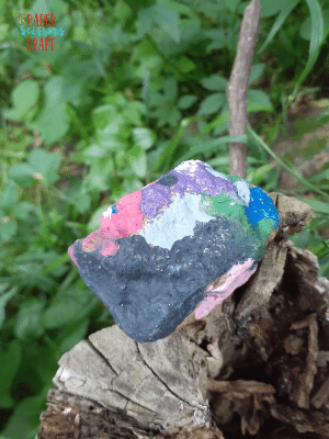 painting rocks with kids (2)