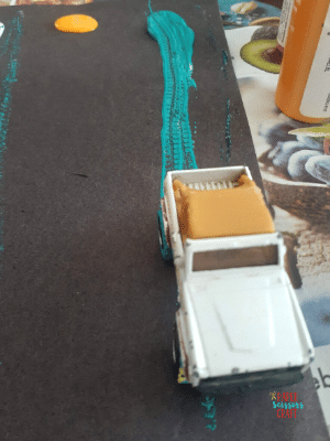Painting with toy cars (2)