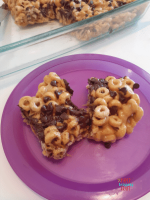 Rice Krispie Treats with Cheerios (1)