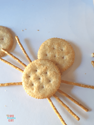 Spider Cracker Treat for Halloween-min