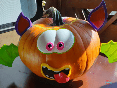 Painting pumpkins for kids (1)-min