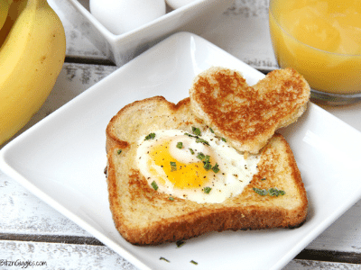 Toast Heart Shaped Valentine's Day Food-min